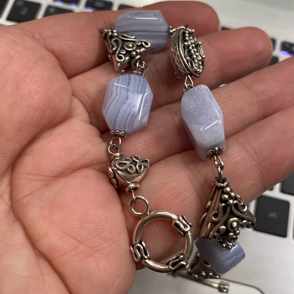 Artisan Made Pale Blue Lace Agate Silver Bali Beads Bracelet Toggle Clasp 8.25” - Picture 8 of 11
